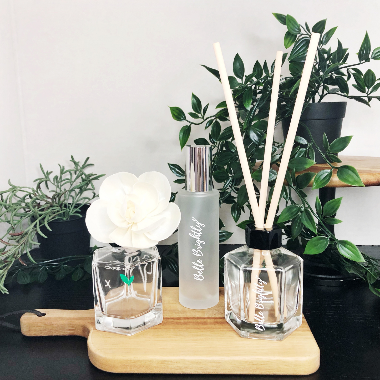 Vegan home fragrance diffuser